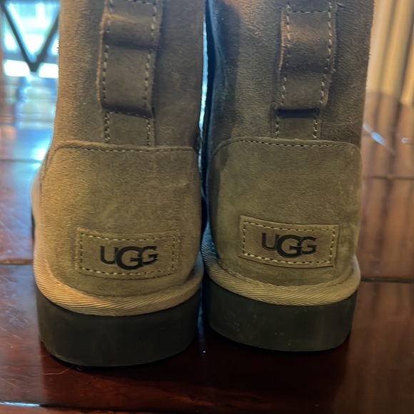 UGG boots - Picture 4 of 4